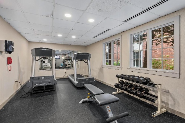 John Carver Inn & Spa image 5