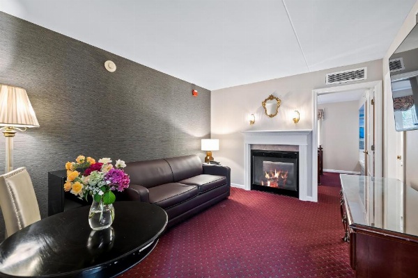 John Carver Inn & Spa image 13